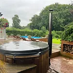 Villa With Private Pool And Jacuzzi Ringsted