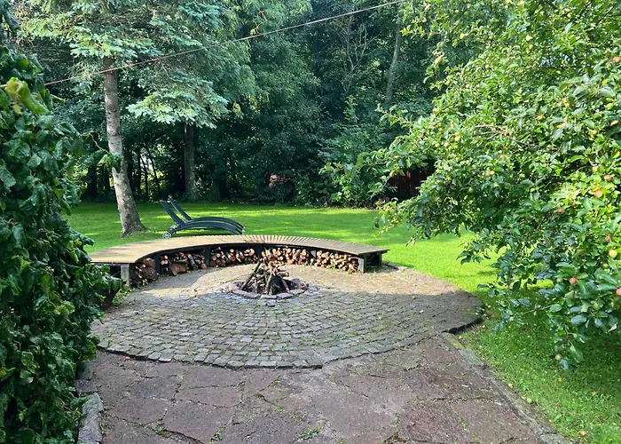 With Private Pool And Jacuzzi Willa