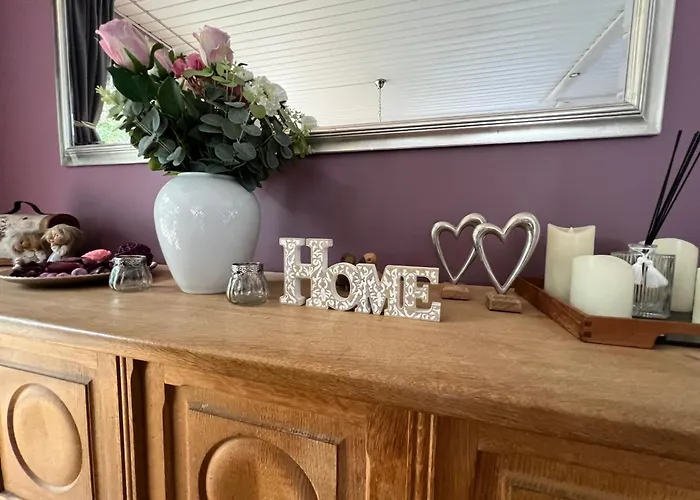 With Private Pool And Jacuzzi Willa *