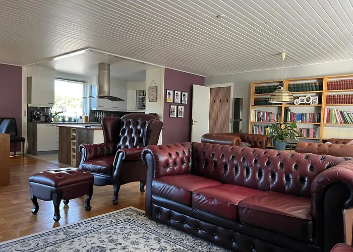 Villa With Private Pool And Jacuzzi *